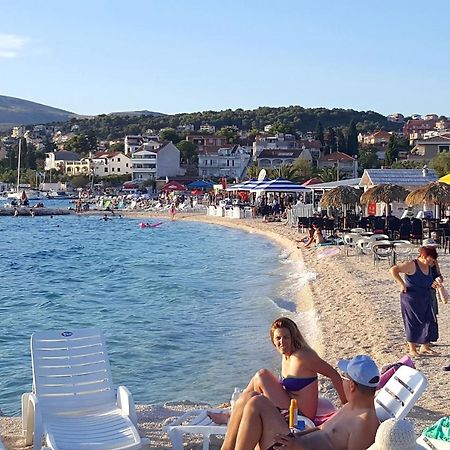 Apartments With A Parking Space Okrug Gornji, Ciovo - 13859 Trogir Exterior photo