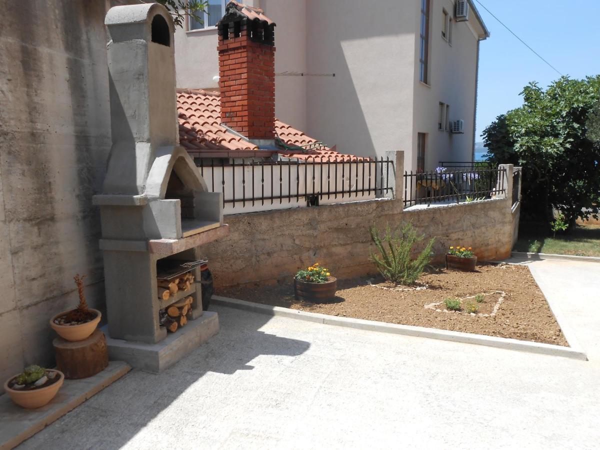 Apartments With A Parking Space Okrug Gornji, Ciovo - 13859 Trogir Exterior photo